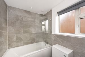 Family Bathroom- click for photo gallery